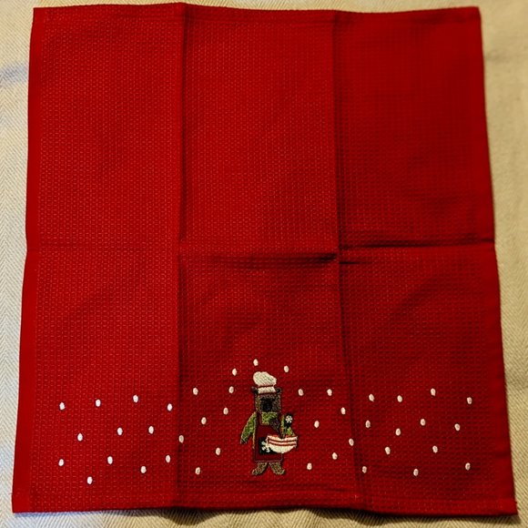 NWT Crate & Barrel Holiday Bear Towels SET of 2 (Mixing bowl design) - Picture 4 of 14